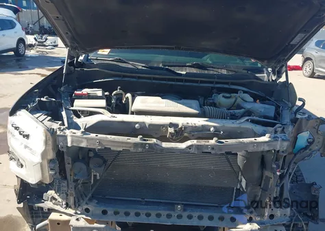 2022 Chevrolet Silverado 1500 4Wd Short Bed Lt Trail Boss z USA, uszkodzony, nr VIN 3GCUDFED0NG634299